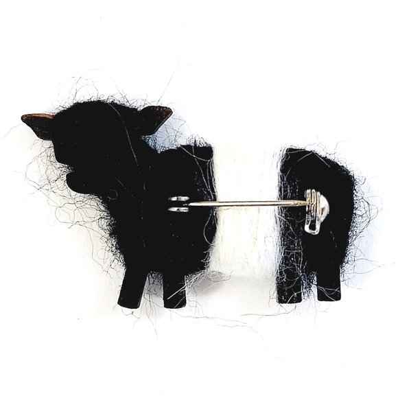 New Made in Scotland Belted Galloway Cow Pin Brooch Handmade - Picture 4 of 7